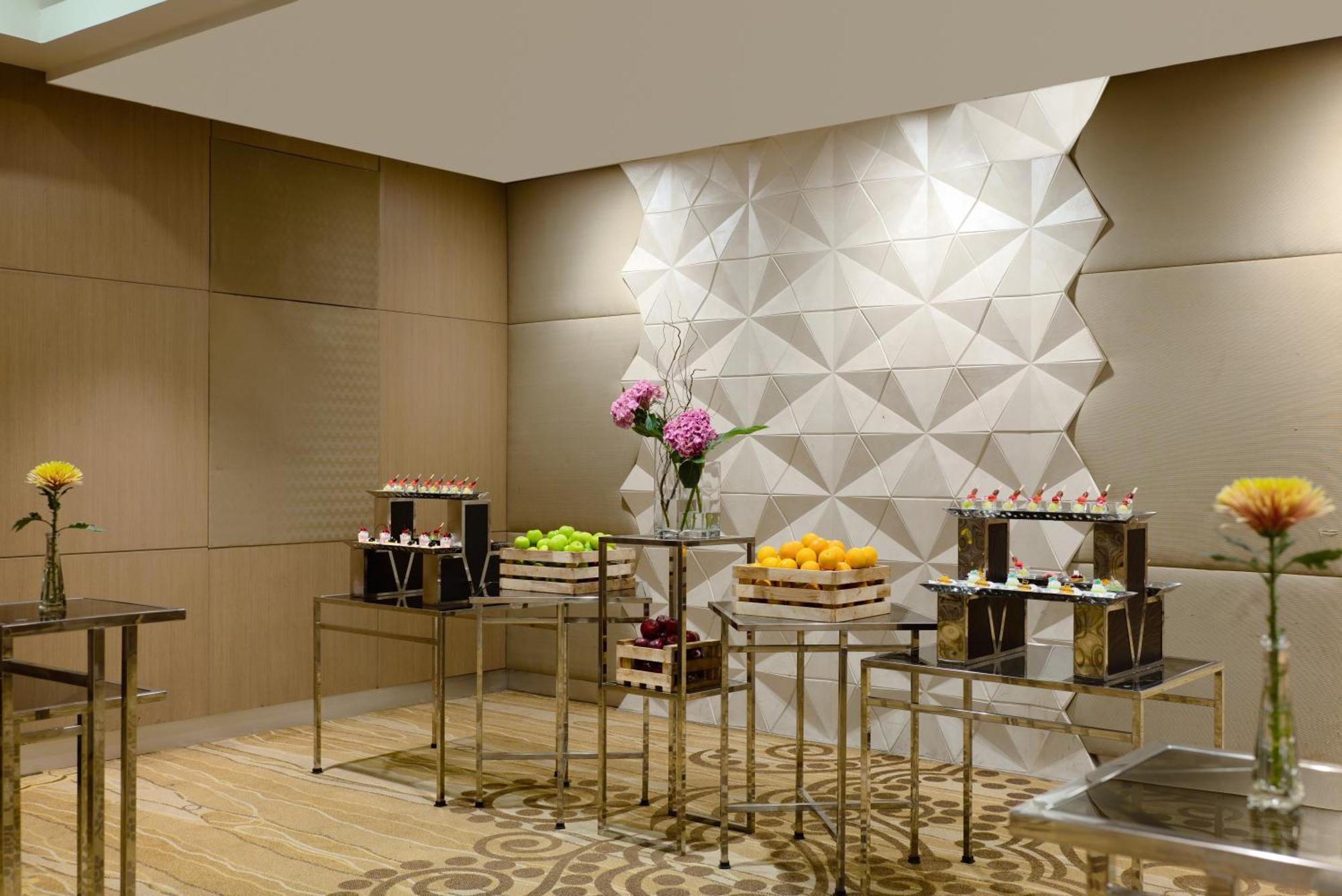 Avani Ratchada Bangkok Exterior photo